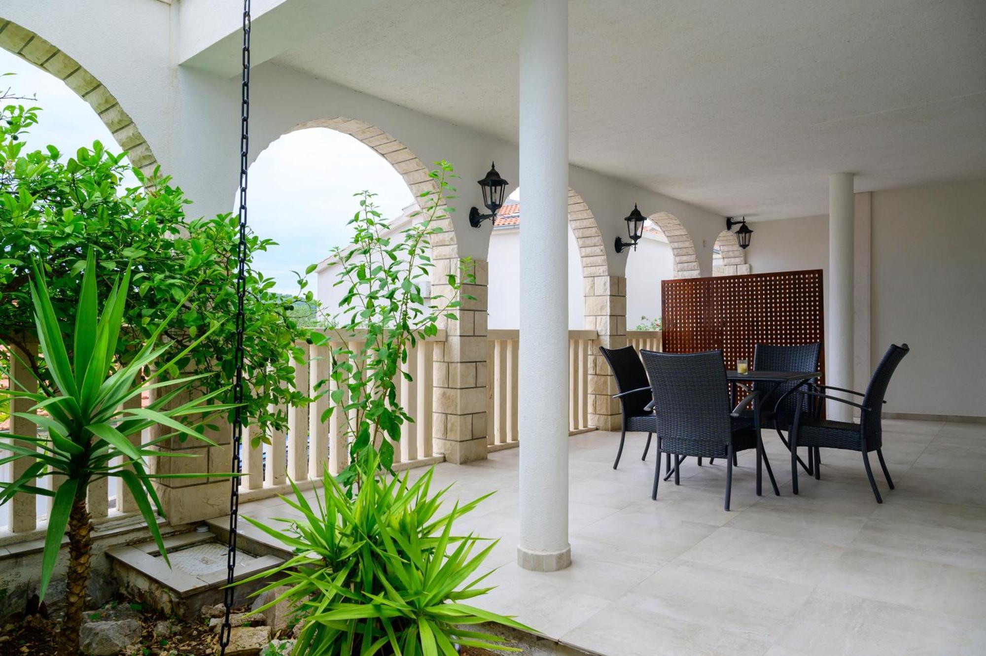 Villa I Karma Tisno Luaran gambar